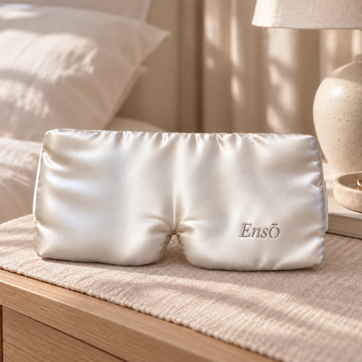 ENSŌ Mulberry Silk Weighted Eye Mask